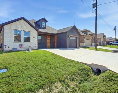 5625 Barkridge Drive - Photo Thumbnail 24