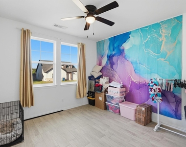 5625 Barkridge Drive - Photo Thumbnail 17
