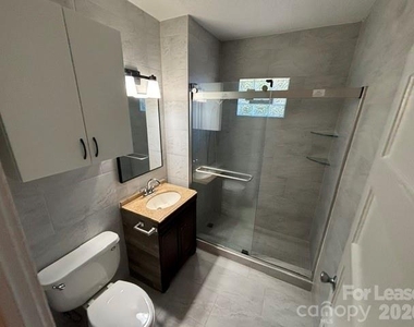 5122 Wilkinson Boulevard - Photo Thumbnail 10