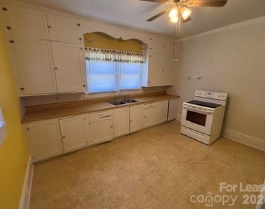 5122 Wilkinson Boulevard - Photo Thumbnail 16