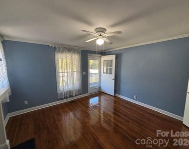 5122 Wilkinson Boulevard - Photo Thumbnail 15