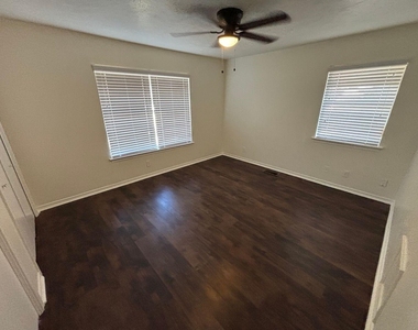 1814 Bardfield Avenue - Photo Thumbnail 20
