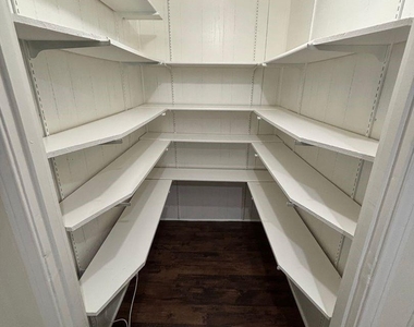 1814 Bardfield Avenue - Photo Thumbnail 13