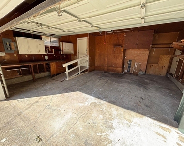 1814 Bardfield Avenue - Photo Thumbnail 4
