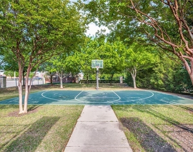 7957 Hannah Street - Photo Thumbnail 13