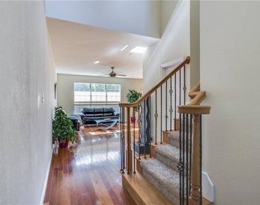 7957 Hannah Street - Photo Thumbnail 2