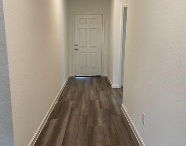 10348 Rosegreen Lane - Photo Thumbnail 6