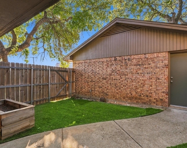 3701 W 6th Street - Photo Thumbnail 22