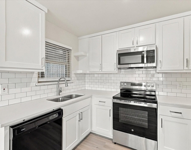 3701 W 6th Street - Photo Thumbnail 7