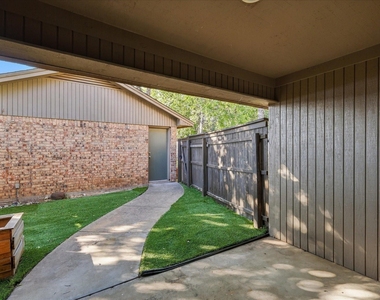 3701 W 6th Street - Photo Thumbnail 21