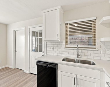 3701 W 6th Street - Photo Thumbnail 10