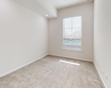 16154 Doe Lake Drive - Photo Thumbnail 14