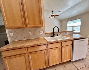 321 Fossil Bridge Drive - Photo Thumbnail 11