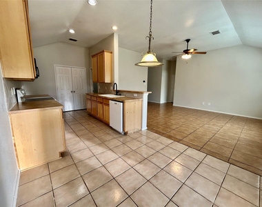 321 Fossil Bridge Drive - Photo Thumbnail 9