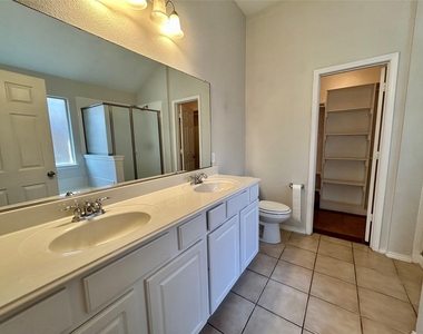 321 Fossil Bridge Drive - Photo Thumbnail 17