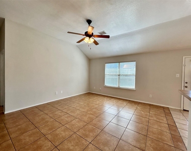 321 Fossil Bridge Drive - Photo Thumbnail 5