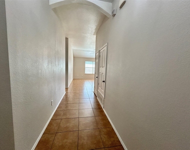 321 Fossil Bridge Drive - Photo Thumbnail 6