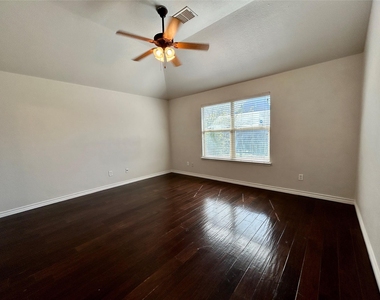 321 Fossil Bridge Drive - Photo Thumbnail 16