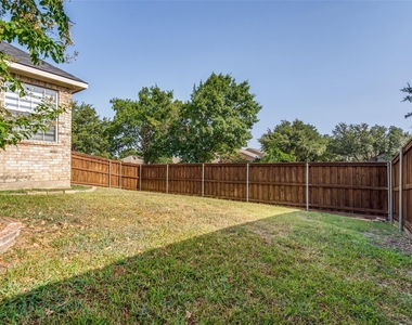 2913 Bellerive Drive - Photo Thumbnail 22