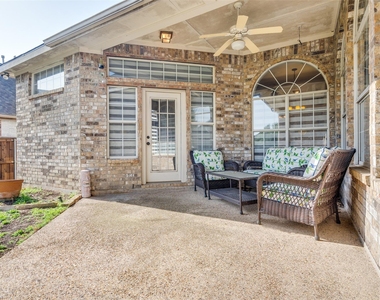 2913 Bellerive Drive - Photo Thumbnail 20