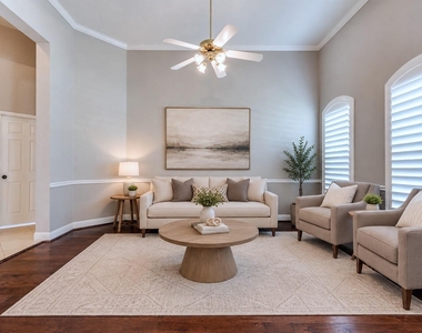 2913 Bellerive Drive - Photo Thumbnail 3