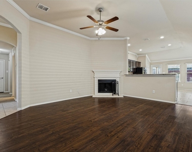 11800 Kurth Drive - Photo Thumbnail 4
