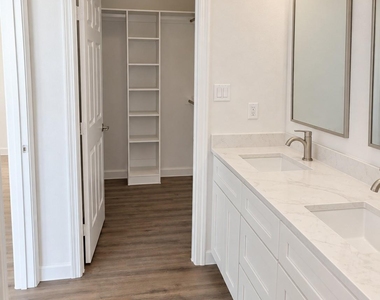 928 Apache Ridge Road - Photo Thumbnail 8