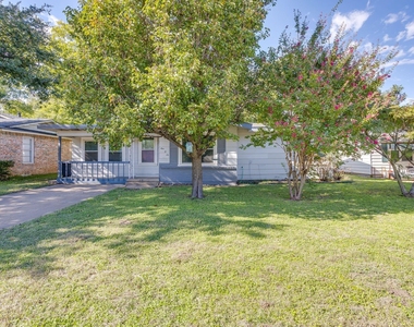 906 Euclid Street - Photo Thumbnail 1