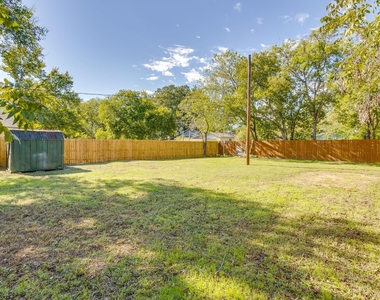 906 Euclid Street - Photo Thumbnail 11