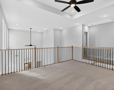4484 Burge Avenue - Photo Thumbnail 17