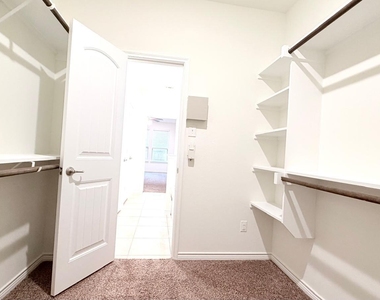 10020 Kemah Place - Photo Thumbnail 18