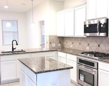 10020 Kemah Place - Photo Thumbnail 5