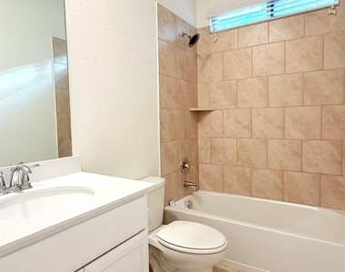 10020 Kemah Place - Photo Thumbnail 22