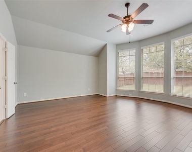 7816 Royal Gorge Lane - Photo Thumbnail 9