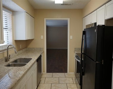 122 S Pipeline Road W - Photo Thumbnail 2