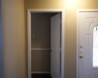 122 S Pipeline Road W - Photo Thumbnail 4