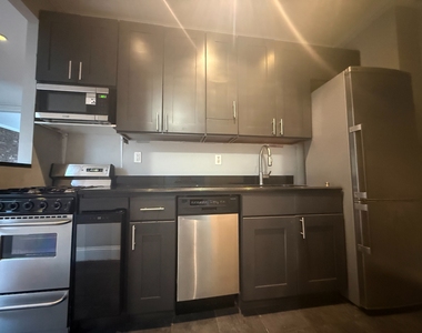 326 East 100th Street - Photo Thumbnail 9