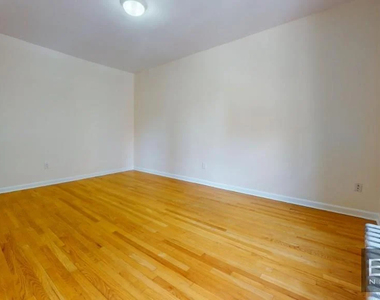 218 West 10th Street - Photo Thumbnail 3