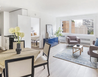 340 East 34th Street - Photo Thumbnail 2