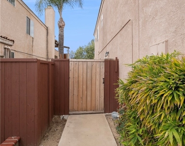 39757 Via Castana - Photo Thumbnail 5