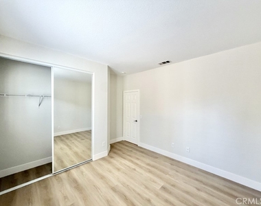 46383 Vianne Court - Photo Thumbnail 16