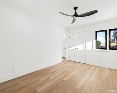 16243 Chatsworth Street - Photo Thumbnail 8