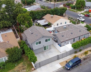 18311 Schoolcraft Street - Photo Thumbnail 22