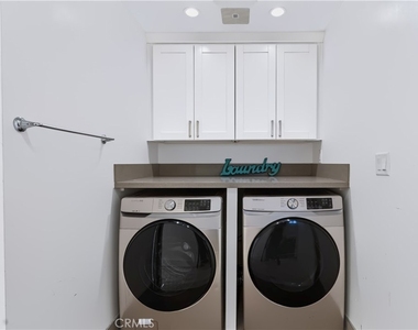 18311 Schoolcraft Street - Photo Thumbnail 21