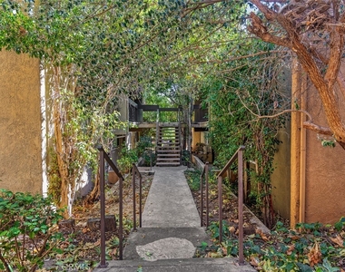 18350 Hatteras Street - Photo Thumbnail 2
