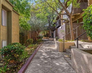 18350 Hatteras Street - Photo Thumbnail 1