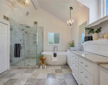 511 S Weymouth Court - Photo Thumbnail 19
