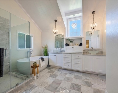 511 S Weymouth Court - Photo Thumbnail 17