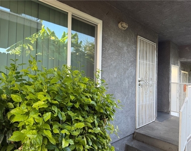136 N Marshall Court - Photo Thumbnail 1