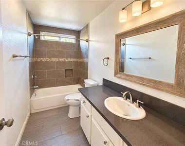 136 N Marshall Court - Photo Thumbnail 18